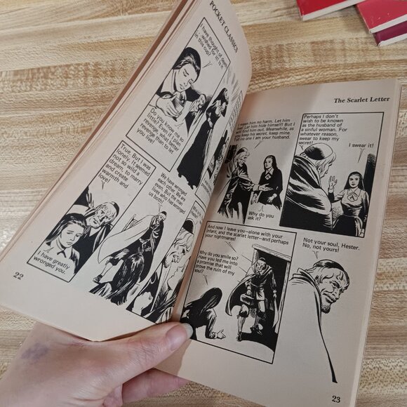 The Scarlet Letter Nathaniel Hawthorne 1984 B&W Pocket Classics Comic PB Vintage - Picture 5 of 6